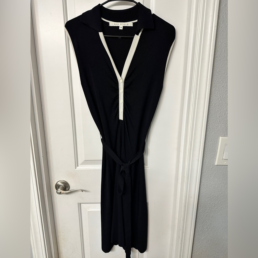 NWOT Max Studio Sleeveless Midi Dress